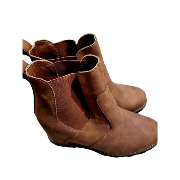 NWOT universal trend studio - Picture 3 of 5